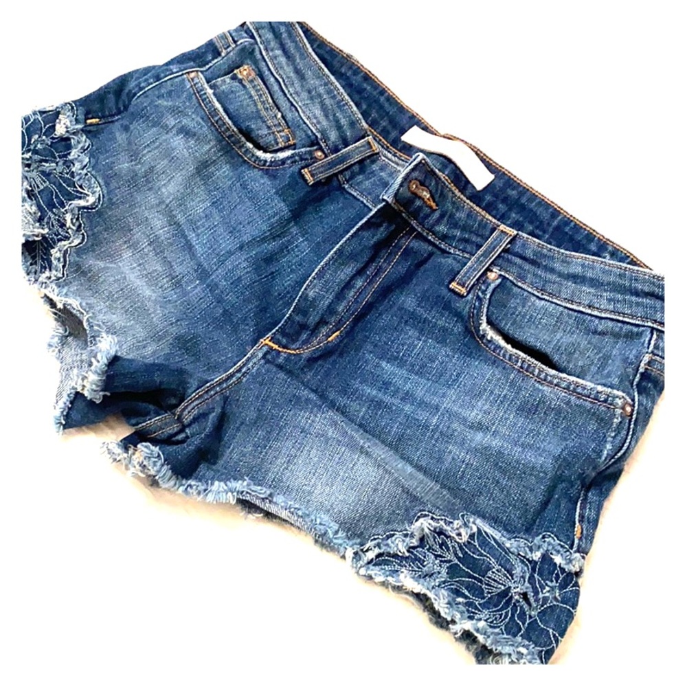 Joe’s jeans denim shorts, size 28.